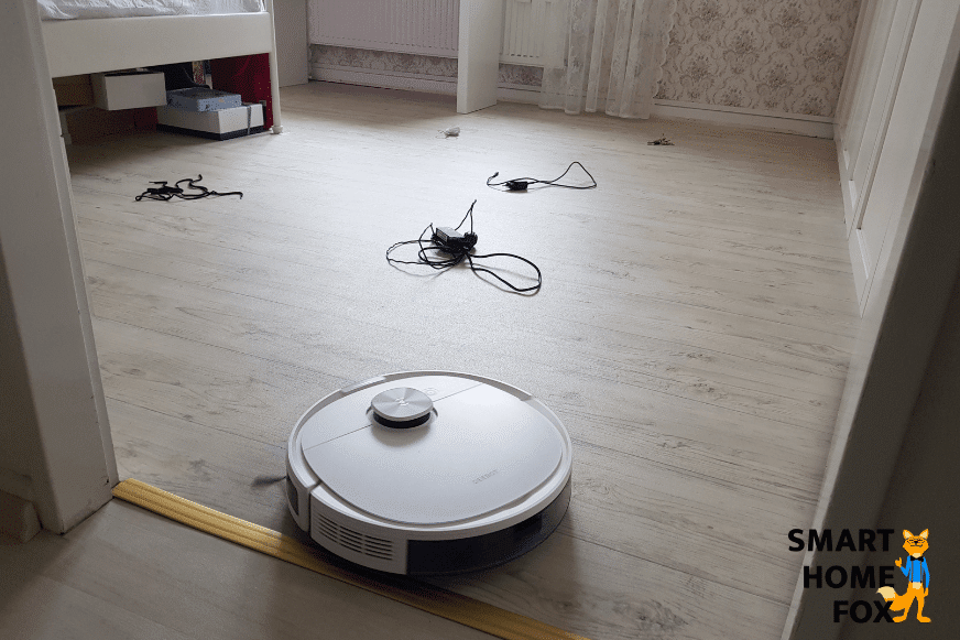 Ecovacs Deebot OZMO N8 Pro beim Hinderniserkennungstest